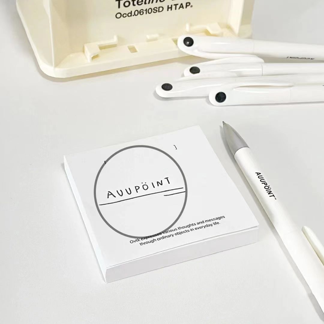 Stylo gel à clip spécial et lisse