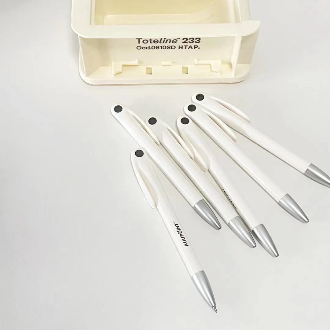 Stylo gel à clip spécial et lisse